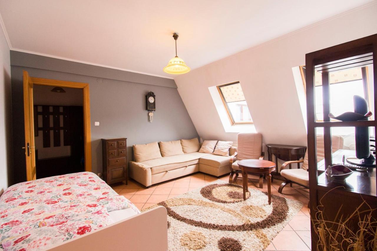 Happyestate - Old Town - Apartamenty Przy Rynku Wroclaw Exterior photo